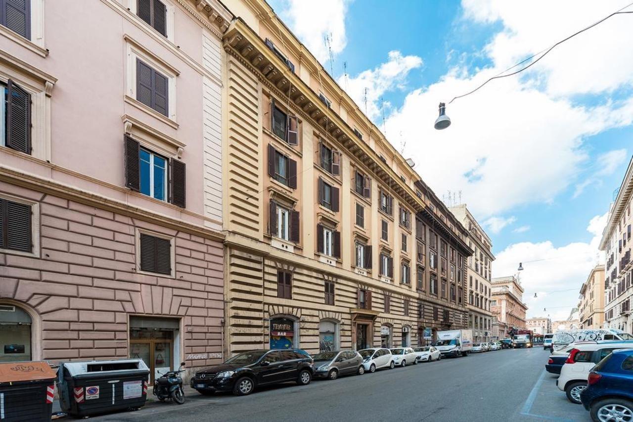 Sasa House Hotel Рим Екстериор снимка